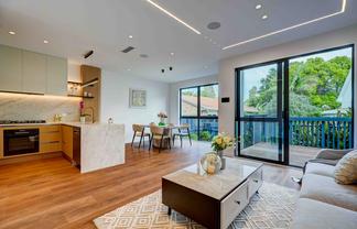 4/7 Alma Road, Milford