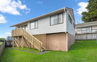 9A Logan Place, Kamo