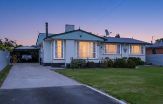 26 East Road, Shannon