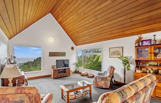 1/51 Quinns Road, Waiatarua