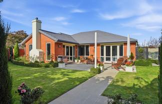 31 Woodhurst Drive, Casebrook