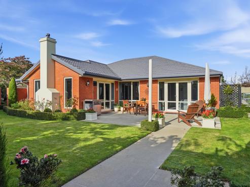 31 Woodhurst Drive, Casebrook