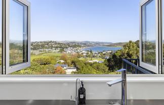 14 Corlett Road, Plimmerton