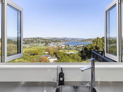 14 Corlett Road, Plimmerton