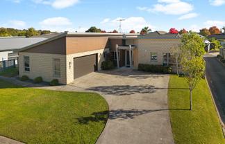 18 Milbrook Place, Chartwell