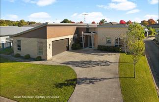 18 Milbrook Place, Chartwell