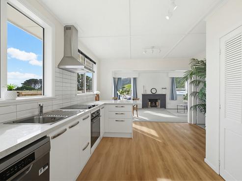 135 Muri Road, Pukerua Bay