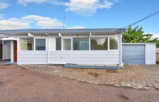 1/11 Overton Road, Papatoetoe