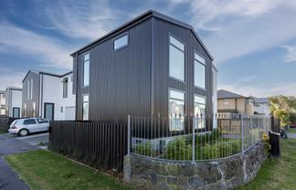 47 Canon Street, Edgeware