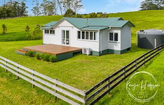 1571 Paparoa Oakleigh Road, Paparoa