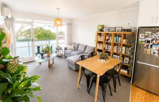 4/77 Old Lake Road, Devonport
