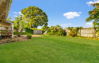 27 Ray Small Drive, Papakura