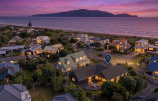 14 Olliver Grove, Waikanae Beach