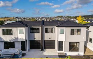 4/174B Clevedon Road, Papakura