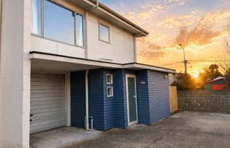 22F Packe Street, Edgeware