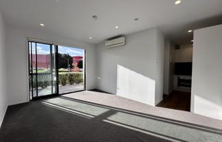 G04/1 Sidney Wallingford Way, Hobsonville