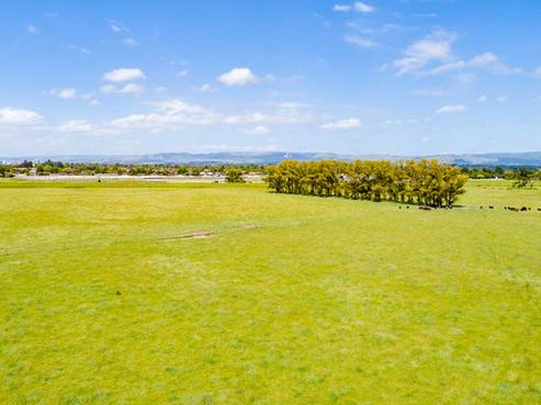 231 Pioneer Highway, Highbury