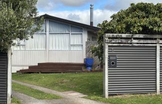 5 Chartwell Drive, Eltham