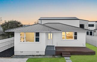 8 Brentford Place, Manurewa