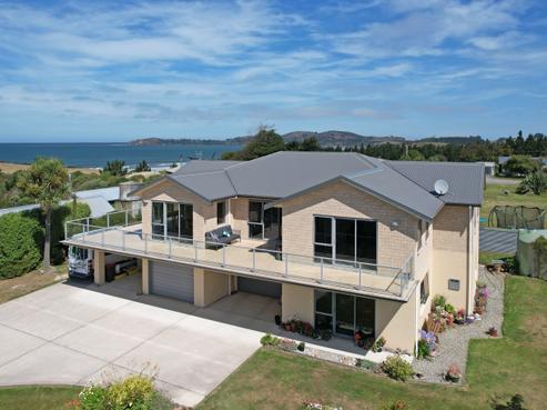 11 Oakham Street, Hampden