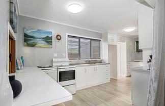 419B Sunset Road, Sunnybrook