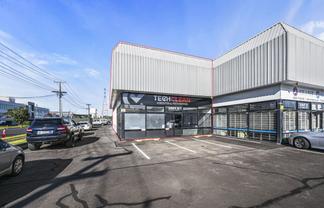 Tidy Onehunga Corner Unit - Available Now 