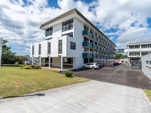 24 Lawrence Avenue, Te Aroha