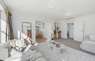 2/6 Valerie Place, Redwood