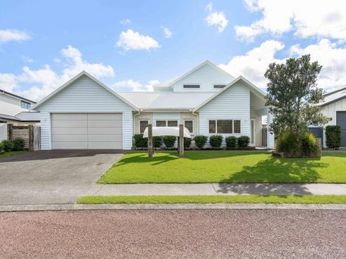 306 Waterways Parade, Pauanui