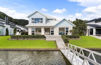 306 Waterways Parade, Pauanui