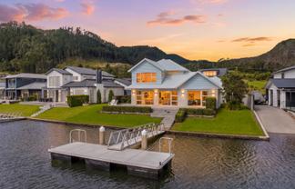 306 Waterways Parade, Pauanui