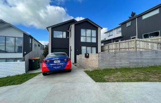 34 Baumea Rise, Massey