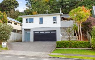 63a Omapere Street, Whitby