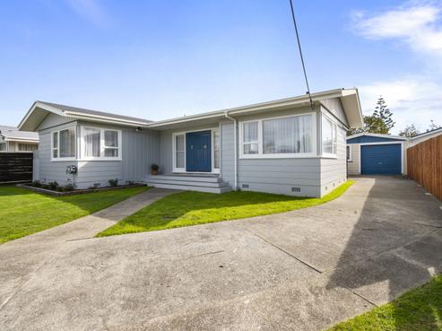 18 Tararua Terrace, Cloverlea