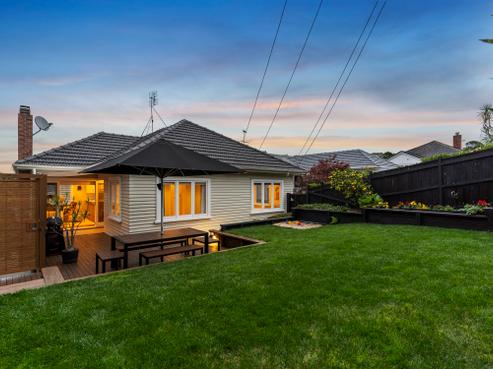 19 Riddell Road, Glendowie