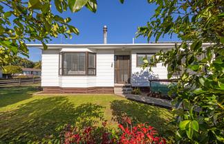 8 Deller Drive, Carterton