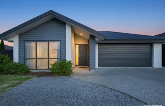 13 Berryfield Drive, Richmond