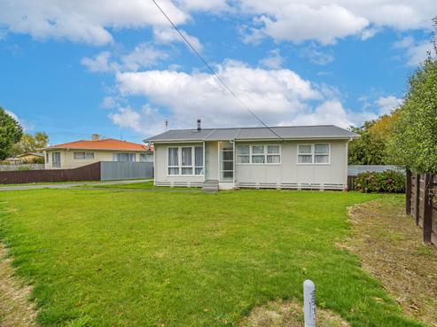 42 Seddon Street, Feilding