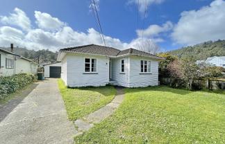 145 Main Road, Wainuiomata