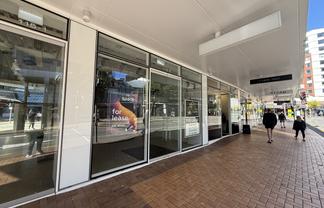 Fashion Island on Victoria Street