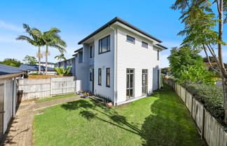 105/2 Armoy Drive, East Tamaki
