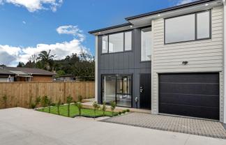 43C Beach Road, Pahurehure