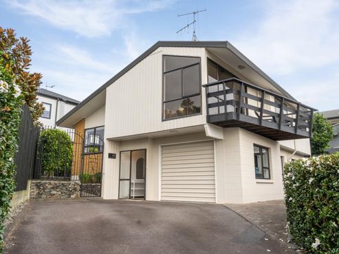 48 Eaton Crescent, Matua