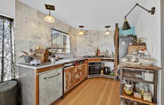 2/44 Shakespeare Road, Waltham