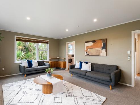 19 Jane Grove, Paparangi