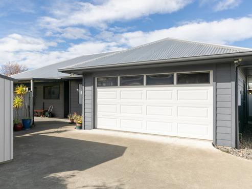 300A Park Road South, Akina