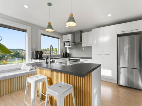 25 Thoreau Street, Concord