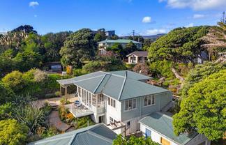 7 Tangahoe Street, Paekakariki