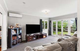 37 Sutton Crescent, Papakura