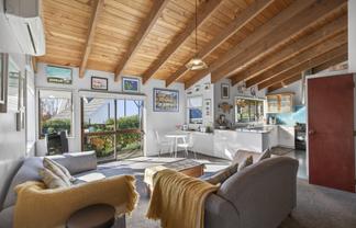 99 Barrett Road, Whalers Gate